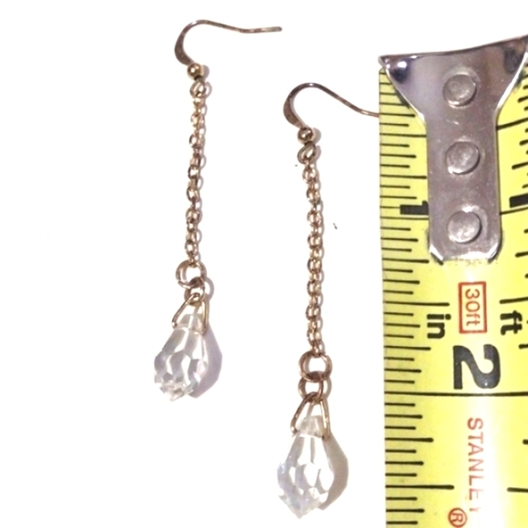 VINTAGE FACETED CRYSTAL GOLD-TONE DANGLE DROP HOOK 2.5" EARRINGS - Picture 4 of 6